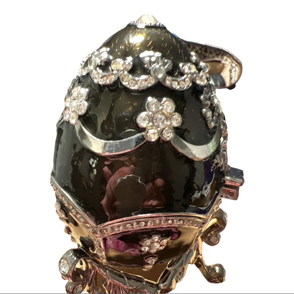 Vintage Biltmore Musical Egg - Picture 5 of 7